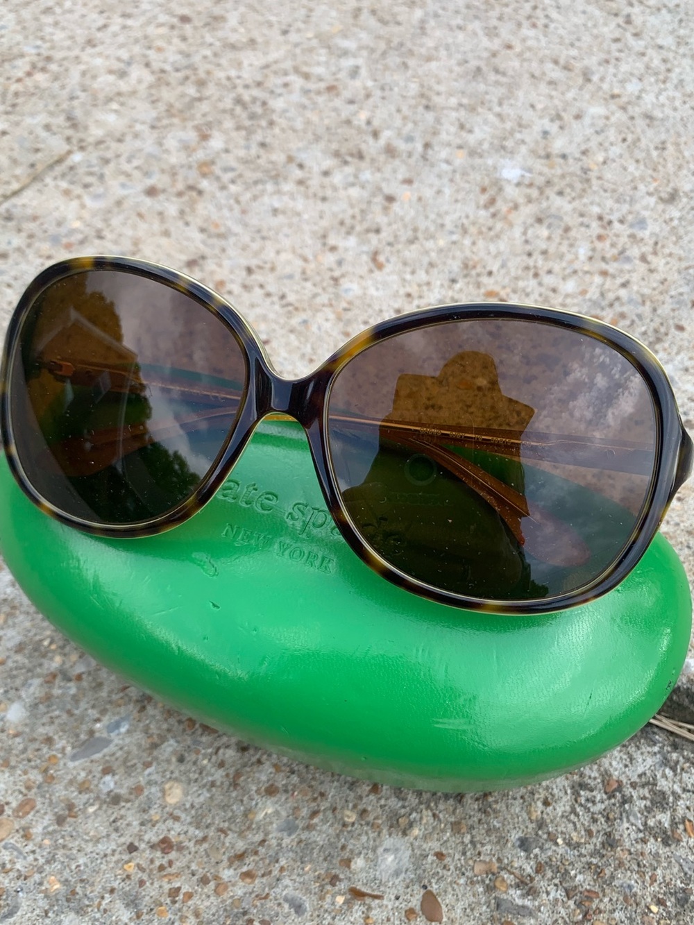 kate spade Tortoiseshell Sunglasses with Brown Lenses - Prescription - Picture 2 of 8